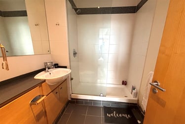 2 bed flat, Lvl 10 55 Degrees North, City Centre, Newcastle, NE16BJ - Image 7
